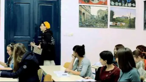 Kadr z reklamy Burn - Taniec