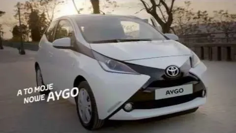 Kadr z reklamy Toyota - Aygo, Niewidzialny kierowca